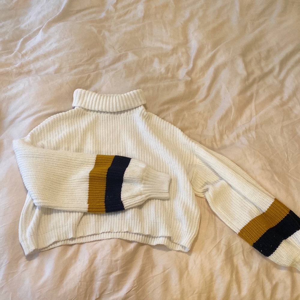 Cropped fall sweater